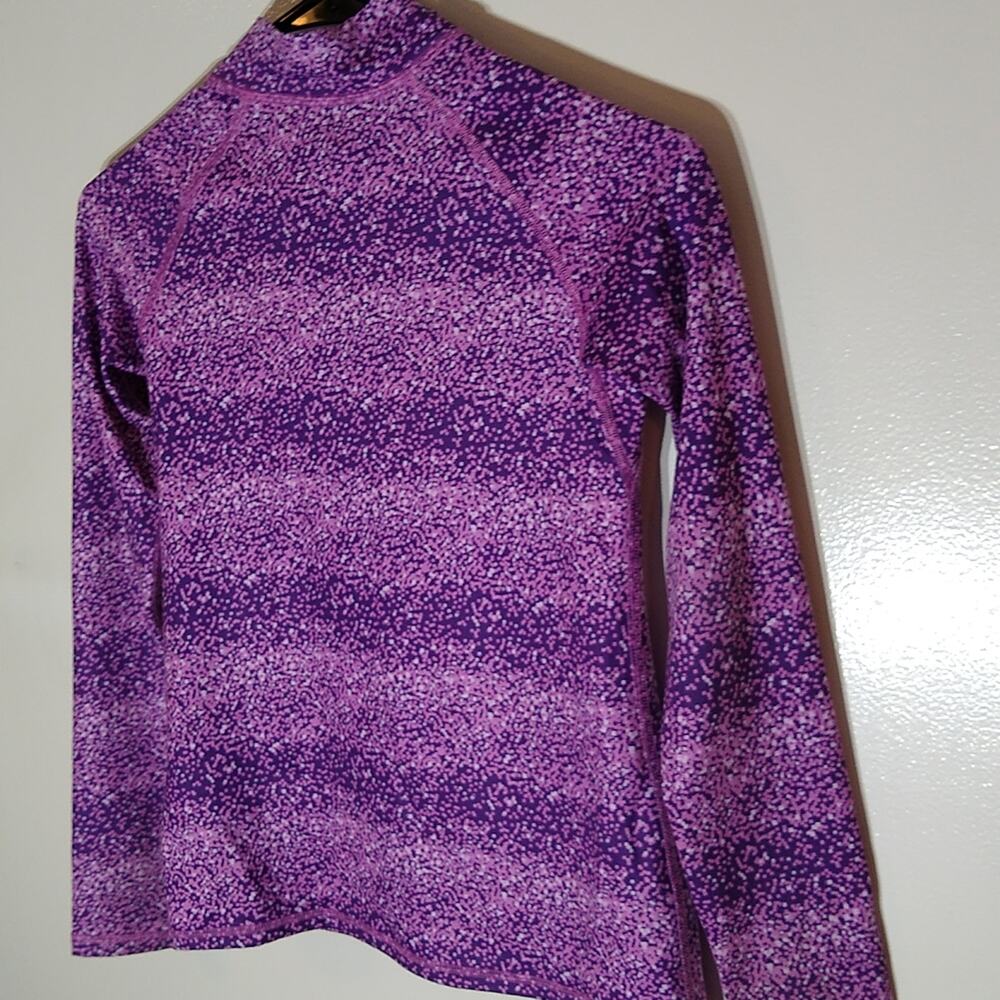 Nike women's purple pro workout top. Size Medium - Picture 5 of 8